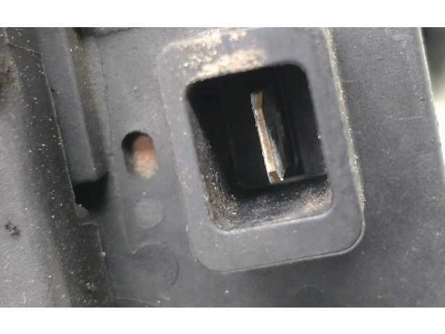 Генератор 30667787, 0124525060 Volvo XC90