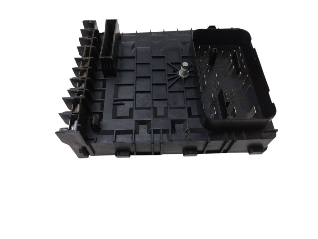 Блок предохранителей 1K0937118, 1K0937125D Skoda Yeti (5L)