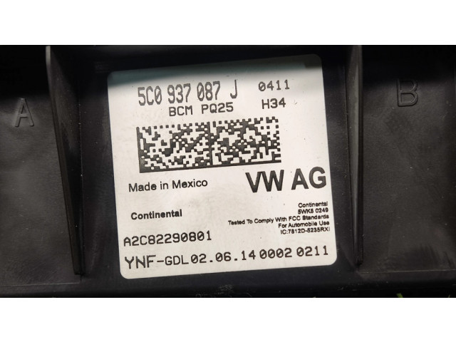 Блок комфорта 5C0937087J, A2C82290801 Volkswagen Jetta VI