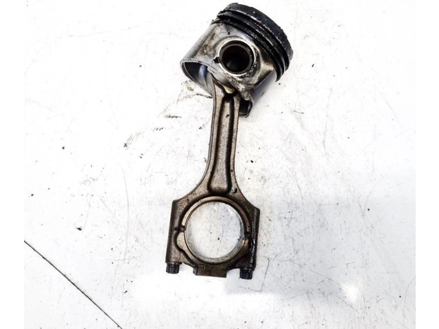  Поршень с шатуном    Volvo XC90  