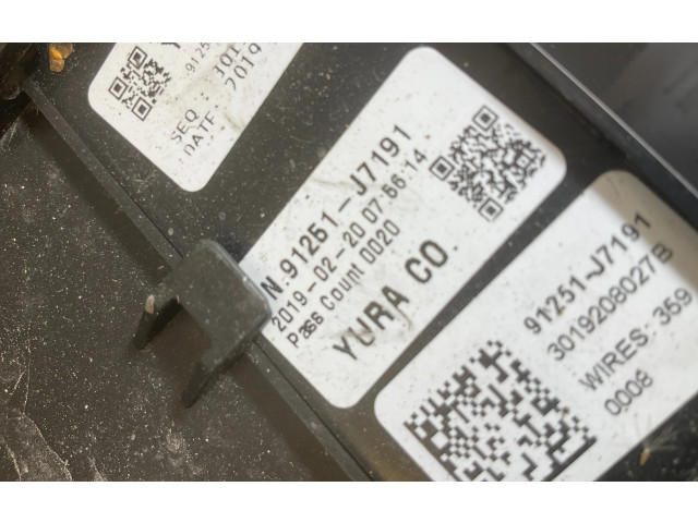 Блок предохранителей 91251J7191, 1019208027 KIA Ceed