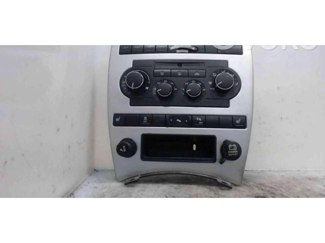 Блок управления климат-контролем P55111011AI Jeep Grand Cherokee (WK)