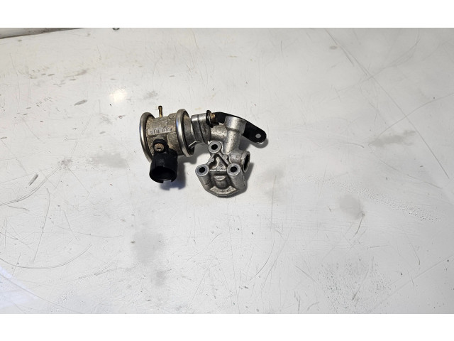 Клапан EGR 06A131102A Skoda Octavia Mk2 (1Z)