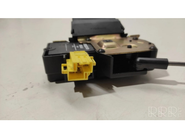 Замок задней крышки