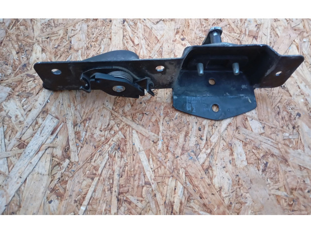 Замок багажника 323112, 93852931    Renault Trafic II (X83) 2002 - 2014 года