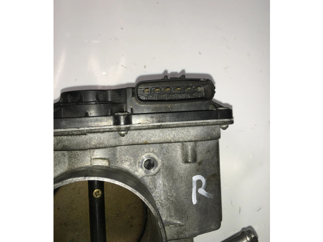 Vstřikovací lišta 2203020060 Lexus RX 300