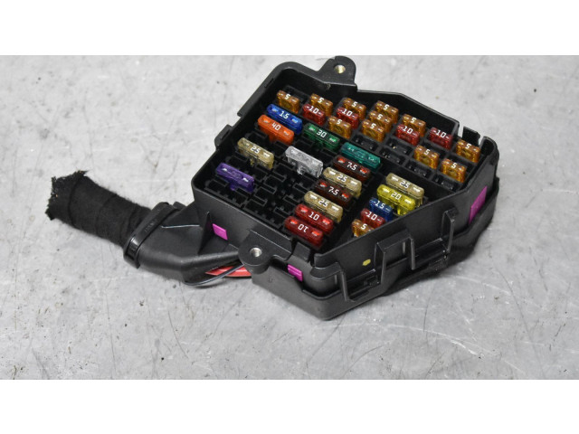   Pojistková skříňka    Audi A8 S8 D3 4E 2007