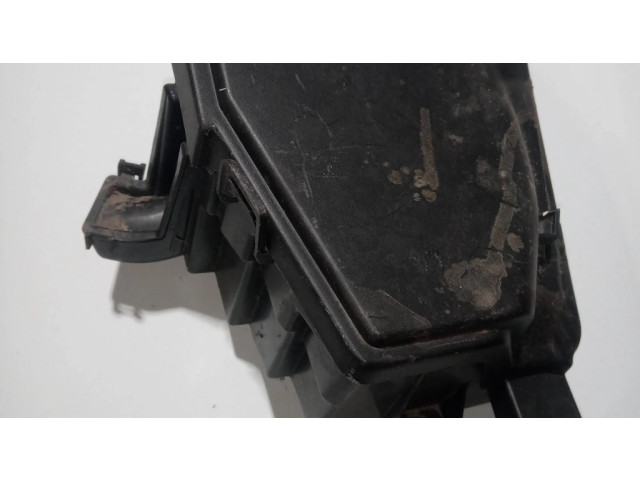   Pojistková skříňka 8200738816   Dacia Dokker 2013