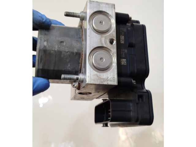 Блок АБС 670032973 Maserati Ghibli 2013 - года