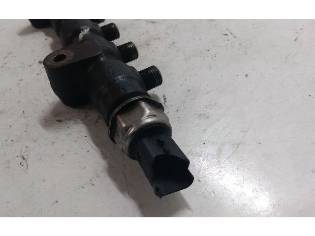 Топливная рампа 9654592680, 9655465480 Citroen Berlingo 1.6