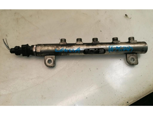 Топливная рампа 0445214053 Lancia Lybra