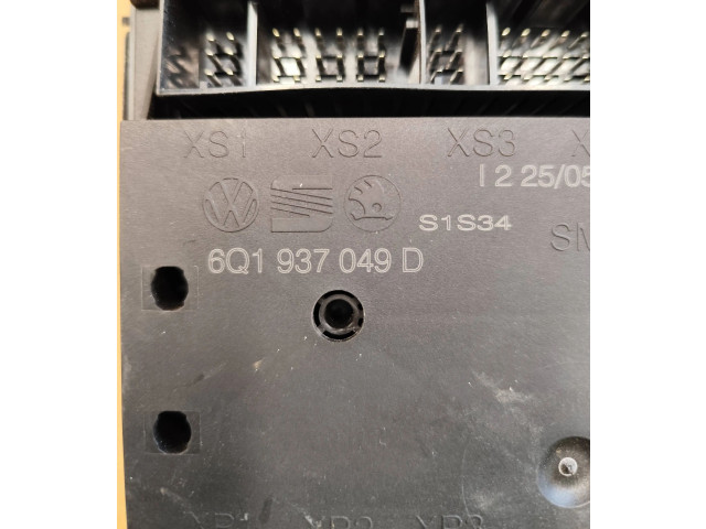 Блок комфорта 6Q1937049D Skoda Fabia Mk1 (6Y)