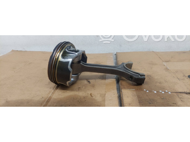 Поршень с шатуном Ford Mustang VI