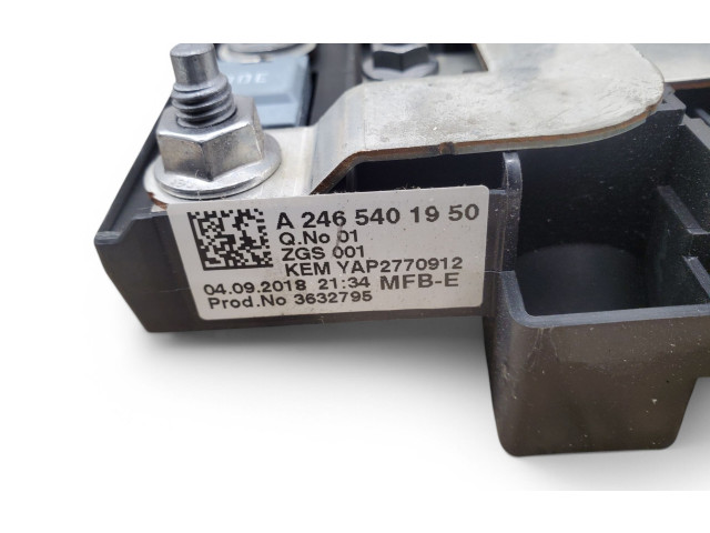   Pojistková skříňka A2465401950   Mercedes-Benz GLA W156 2019