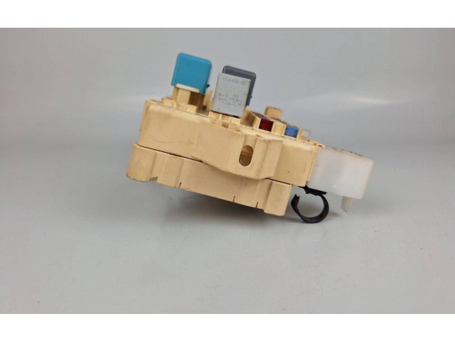 Блок предохранителей 892210F010 Toyota Corolla Verso AR10