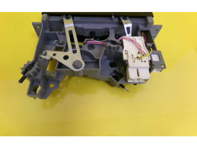 Блок управления климат-контролем BG2WA Mazda 323