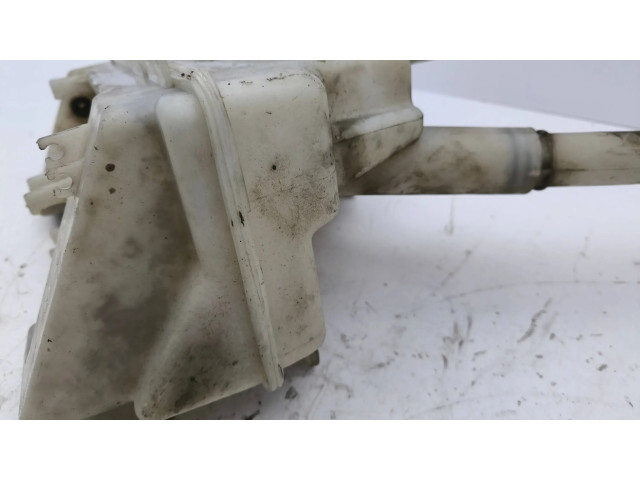 Бачок оконной жидкости    