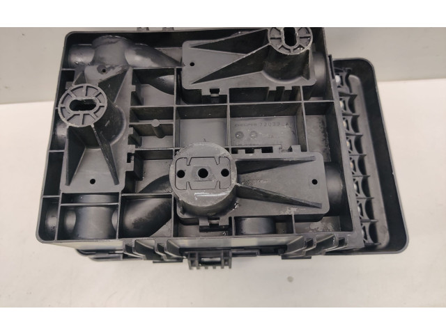 Pojistková skříňka 68430150AA, 68437274AA Ram 1500 2020