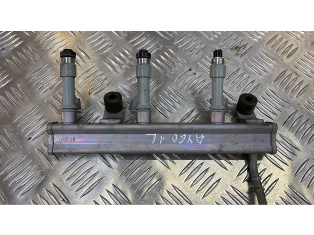 Форсунка 2325000030    Toyota Aygo AB40 для бензинового двигателя  1