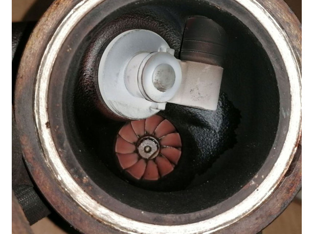  Турбина Volkswagen Caddy  04E145721R         