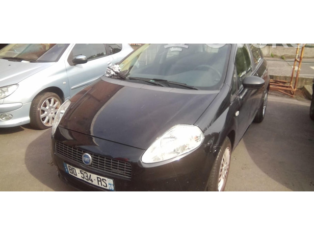 Моторчик дворников 0000077363952    Fiat Grande Punto