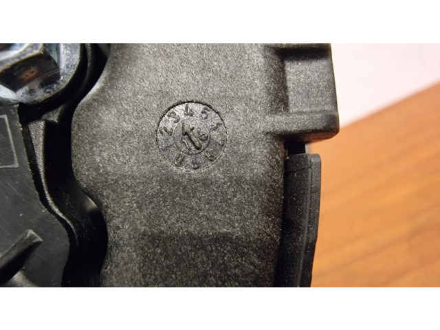 Подушка безопасности водителя GX73043B13, 058901000623 Jaguar XF