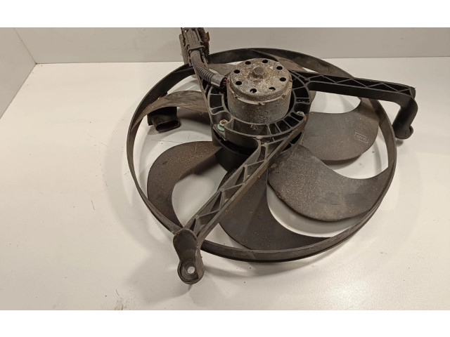 Вентилятор радиатора 881061860 Volkswagen Bora