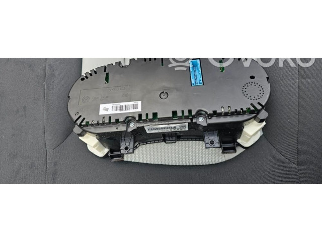 Панель приборов brak Audi A1