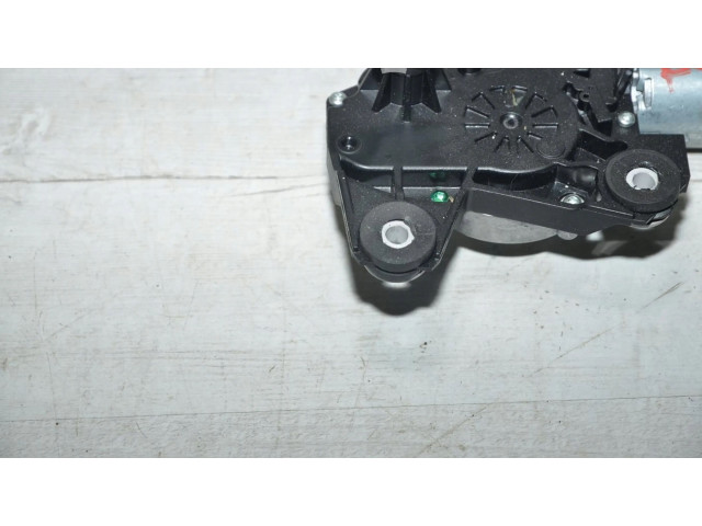 Моторчик заднего дворника 7258000 Dacia Duster II