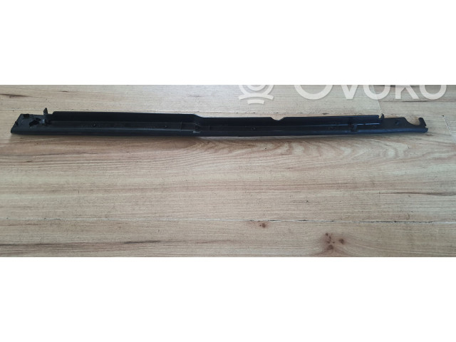 Vstřikovací lišta 4N0820581   Audi A8 S8 D5     