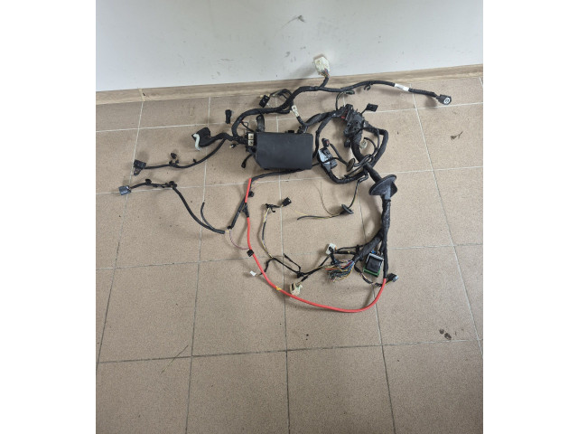 Блок предохранителей 32331868, 32301428 Volvo XC40