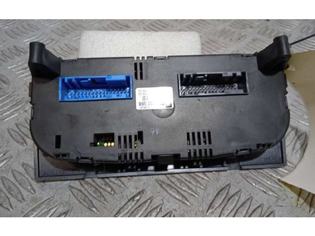 Блок управления климат-контролем 13132388 Opel Meriva A