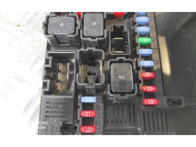 Pojistková skříňka 284B7JD02A Nissan Qashqai 2009