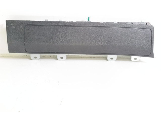 Подушка безопасности для колен A1768600302   Mercedes-Benz A W176