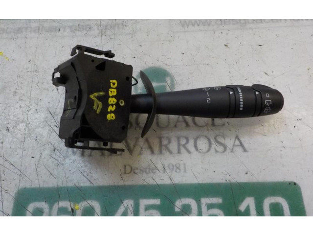 Ручка стеклоочистителей    Renault Twingo II