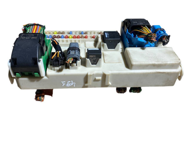 Pojistková skříňka 31254903, 519096804 Volvo S40 2008