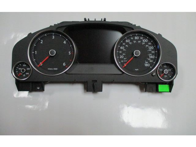 Přístrojová deska Volkswagen Touareg II 2011 7P6920983D