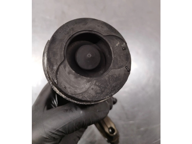 Píst Toyota Verso-S