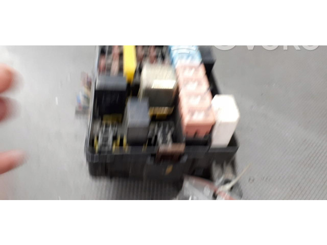 Pojistková skříňka 91211-29000 Hyunda Lantra I 1992