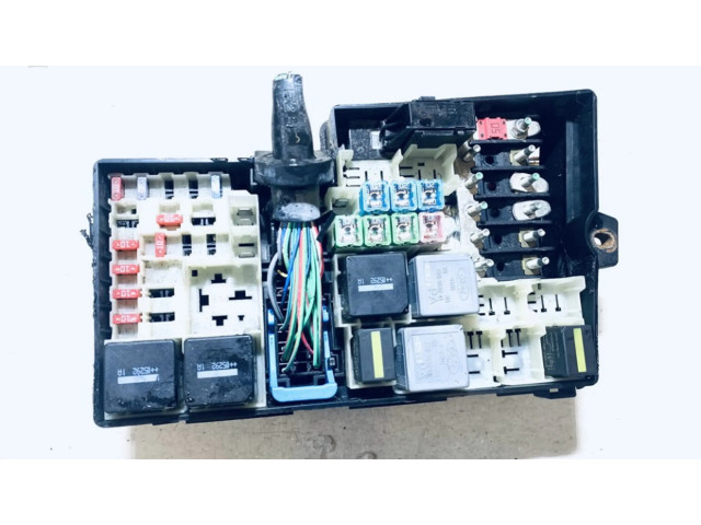 Блок предохранителей  3m5t14a142ab   Ford Focus    