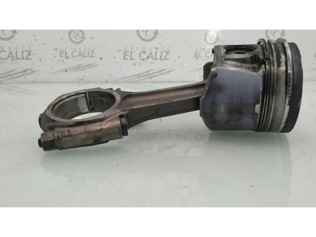 Píst Ford Focus pro naftový motor 2.0