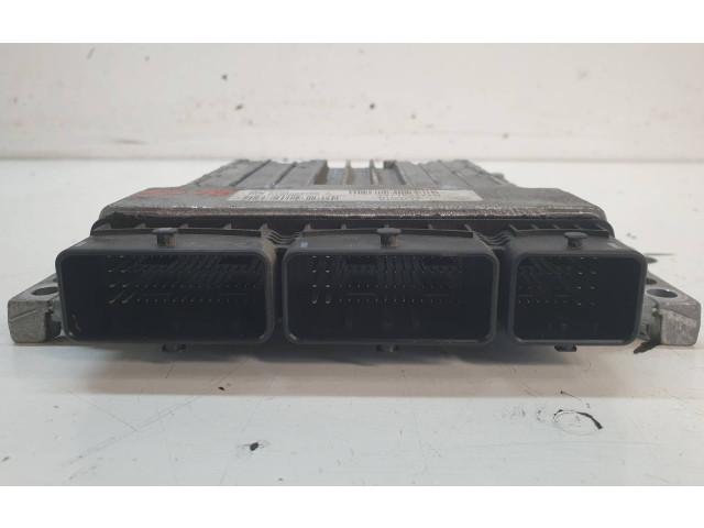 Блок управления двигателя 237102277R Dacia Duster