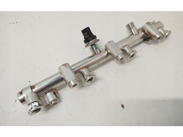 Vstřikovací lišta 166382312R   Renault Captur     