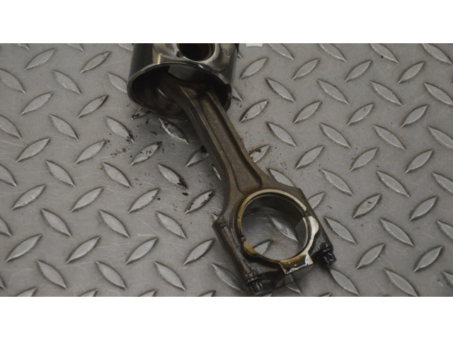 Поршень D 5244 T4 Volvo XC60