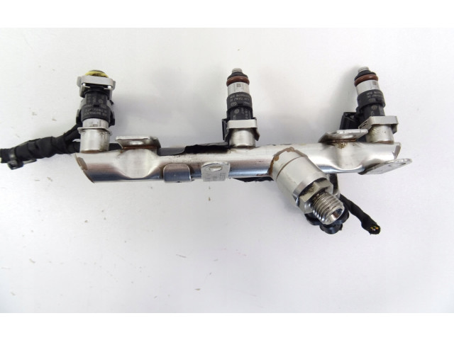 Vstřikovací lišta 04C133317R Volkswagen T-Roc