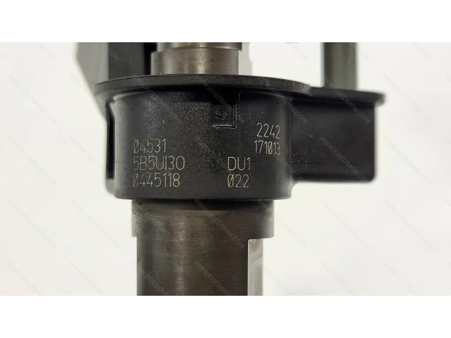 Vstřikovač 13538514151 BMW 5 G30 G31 B57