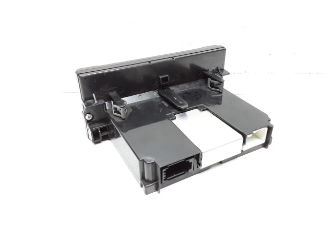 Дисплей    31268051   Volvo V50