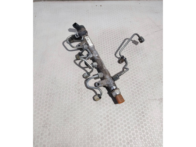 Vstřikovací lišta 03L130089J, 057130764AB Volkswagen Tiguan