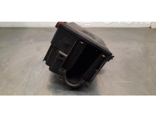 Pojistková skříňka Citroen Berlingo 2019