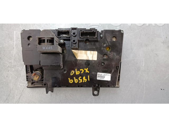 Блок управления климат-контролем    Volvo XC90